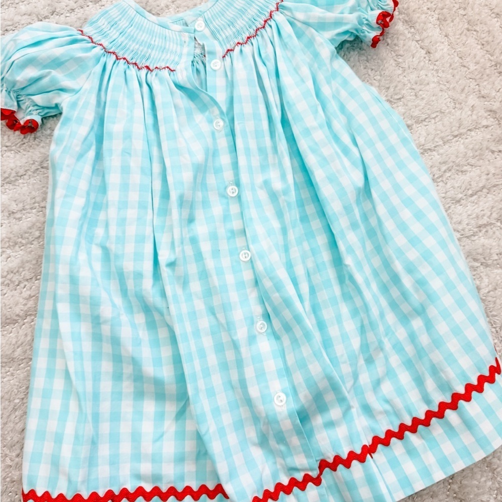 Like New! Toddler Girl’s Smock Santa Dress - Size 2T - Picture 4 of 6